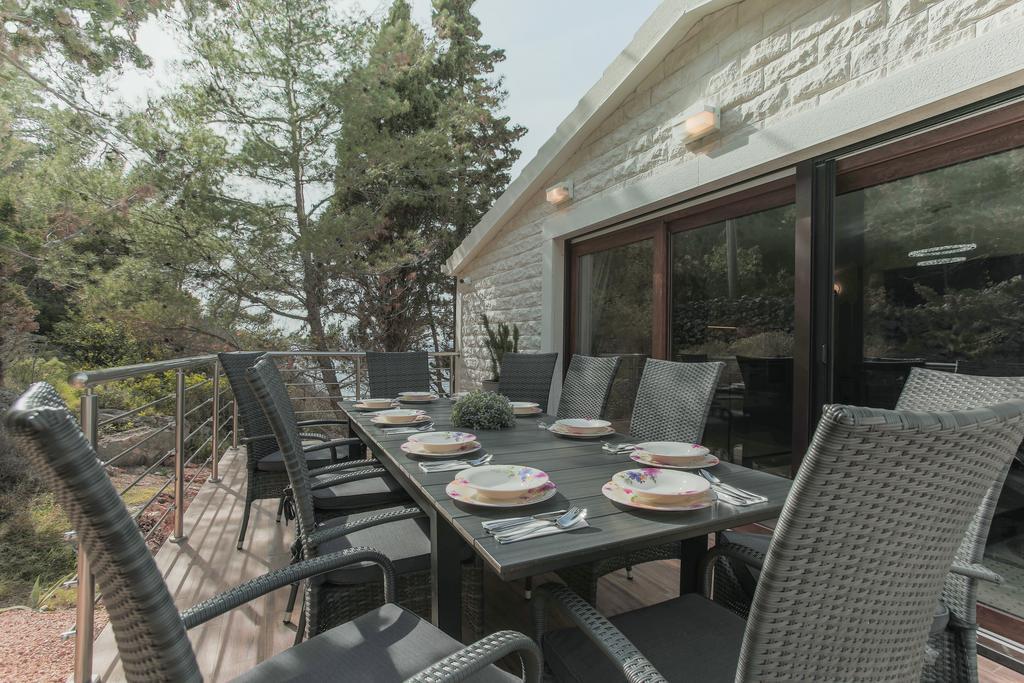 Villa Mendes Zastražišće Esterno foto
