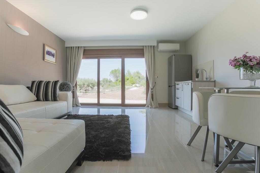 Villa Mendes Zastražišće Esterno foto