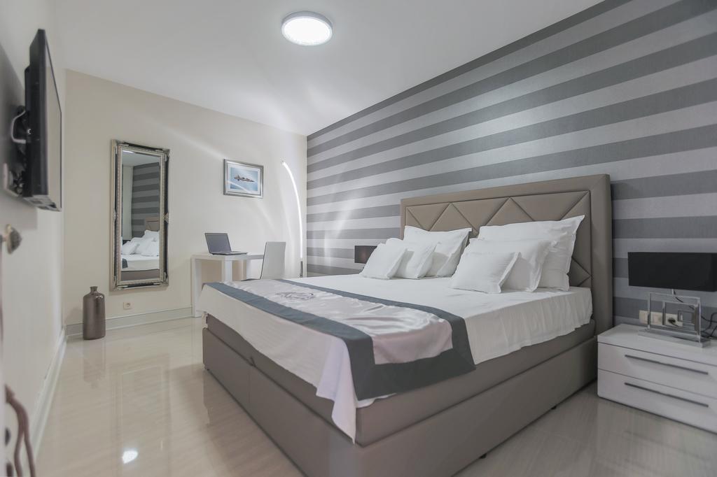 Villa Mendes Zastražišće Esterno foto