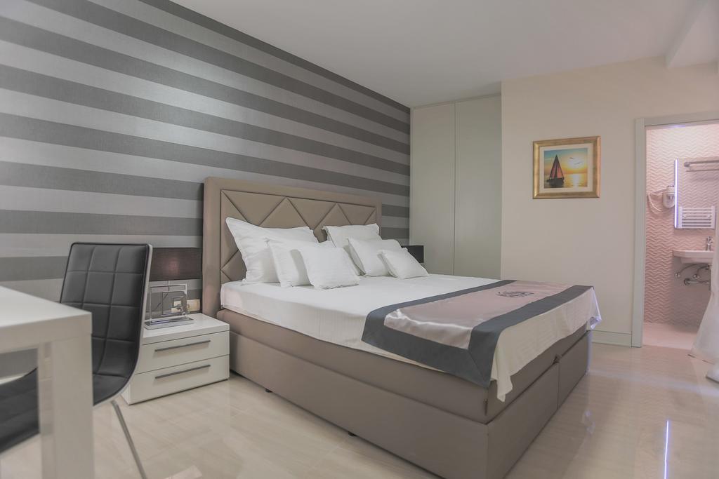 Villa Mendes Zastražišće Esterno foto